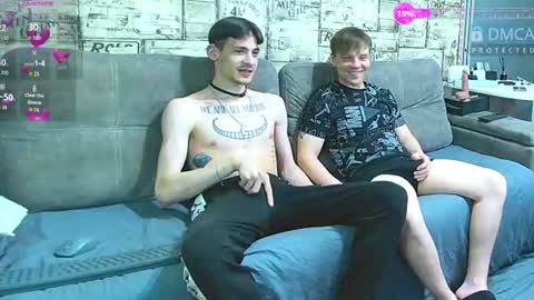 Snapshot of passionate_bonds chatting on 18, 6, 2026 Max tall dark-haired guy with tattoos and Phil blond-haired online show from 18, 6, 2026