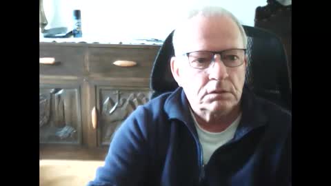 Snapshot of pat5057 chatting on 22, 4, 2026 Master Bates online show from 22, 4, 2026