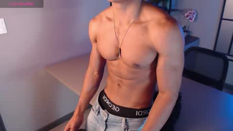 Snapshot of patrick_brown_ chatting on 23, 12, 2024 Patrick Brown online show from 23, 12, 2024