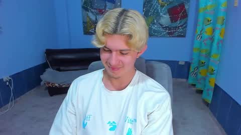 .... online show from 5, 11, 2025