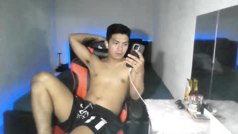 Snapshot of paul968323 chatting on 17, 4, 2026 MrBigPaul online show from 17, 4, 2026