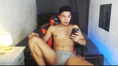 Snapshot of paul968323 chatting on 29, 4, 2026 MrBigPaul online show from 29, 4, 2026