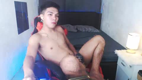 Snapshot of paul968323 chatting on 2, 5, 2026 MrBigPaul online show from 2, 5, 2026