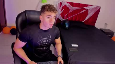 Paull George online show from 21, 10, 2025