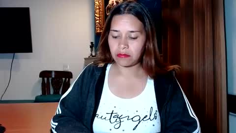 PAULA online show from 9, 1, 2025