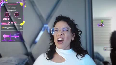 Paula online show from 11, 10, 2025