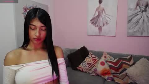 Snapshot of paula_rendon chatting on 3, 12, 2025 Pau online show from 3, 12, 2025