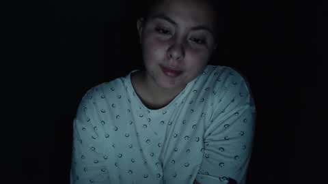 Snapshot of paula_torrez chatting on 12, 10, 2025 paula_torrez online show from 12, 10, 2025