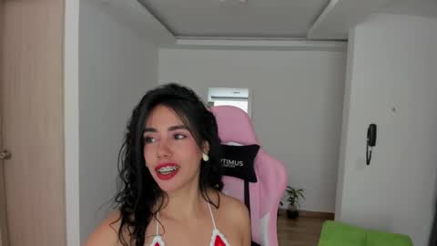 Snapshot of paulina_dossantos chatting on 18, 1, 2025 paulina online show from 18, 1, 2025