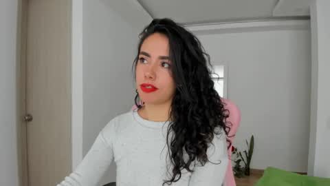 Snapshot of paulina_dossantos chatting on 14, 2, 2025 paulina online show from 14, 2, 2025