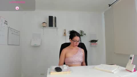 Snapshot of paulina_dossantos chatting on 14, 9, 2025 paulina online show from 14, 9, 2025
