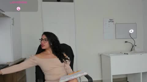 Snapshot of paulina_dossantos chatting on 17, 10, 2025 paulina online show from 17, 10, 2025