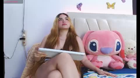 Snapshot of paulina_quintero18 chatting on 8, 7, 2026 Pau online show from 8, 7, 2026