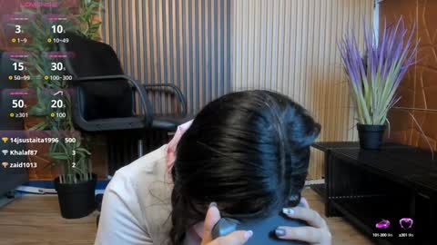 Paulina  online show from 7, 2, 2025