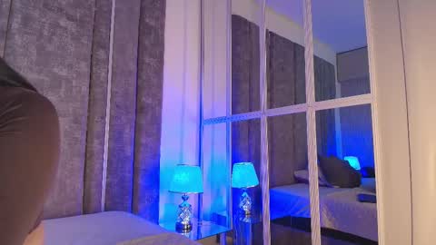 Paulina online show from 8, 11, 2025