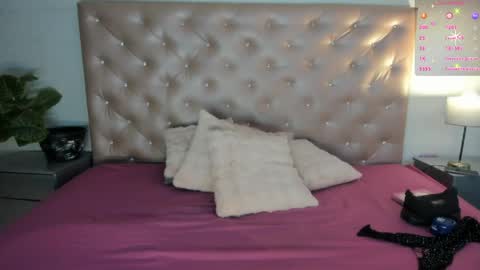 PaulinaSaennz online show from 15, 4, 2026