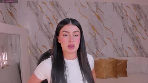 Paulina Santos  online show from 28, 9, 2025