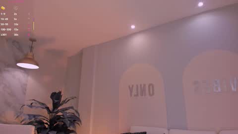 Paulina Santos  online show from 27, 3, 2026