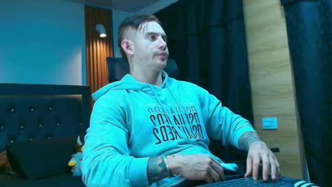 Paul online show from 4, 4, 2026