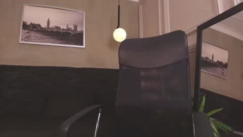 Pavlova online show from 5, 10, 2025