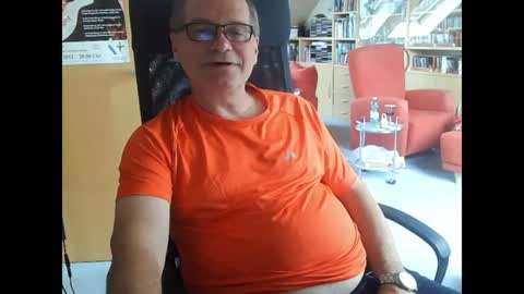 Pavlov aka Peter online show from 15, 6, 2026
