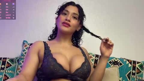 Snapshot of peachsundae chatting on 4, 3, 2026 portiapiers online show from 4, 3, 2026