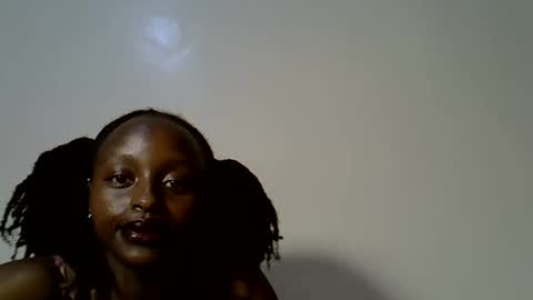 Snapshot of peachy_ebony chatting on 3, 11, 2025 peachy_ebony online show from 3, 11, 2025