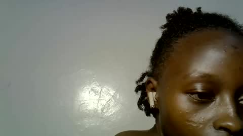 Snapshot of peachy_ebony chatting on 30, 11, 2025 peachy_ebony online show from 30, 11, 2025