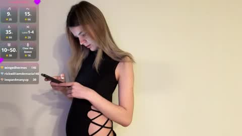 Snapshot of peachy_keens chatting on 30, 4, 2026 Peachy online show from 30, 4, 2026