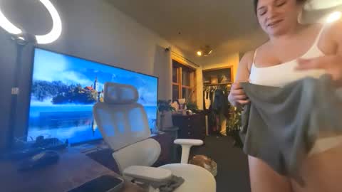 Snapshot of peachyxobsession chatting on 16, 2, 2026 PeachyObsession online show from 16, 2, 2026