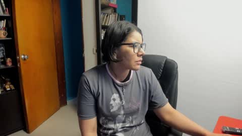 Snapshot of peanut_tangerine chatting on 11, 1, 2026 Tangerine Penaut online show from 11, 1, 2026
