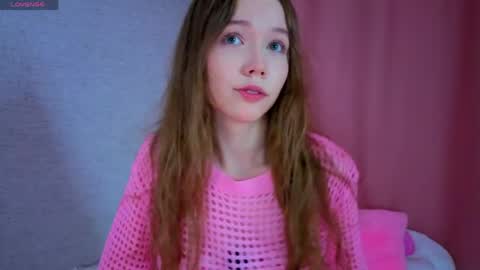 pearly_peach_ online show from 5, 6, 2026