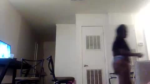 Snapshot of pebblessmith453 chatting on 2, 12, 2025 pebblessmith453 online show from 2, 12, 2025