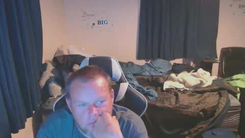 pecker40 online show from 17, 2, 2025