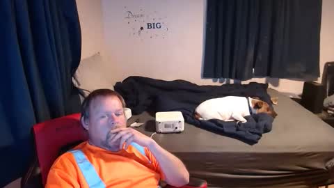 pecker40 online show from 13, 12, 2025