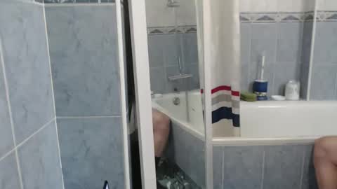 pedrojlennon281966 online show from 1, 2, 2026