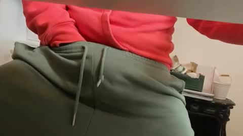 Snapshot of pedroserrano2000 chatting on 20, 12, 2025 PedrOO OO online show from 20, 12, 2025