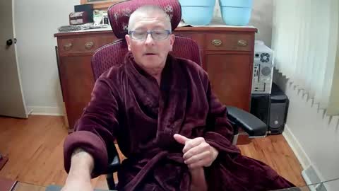 peepingmale online show from 1, 1, 2025