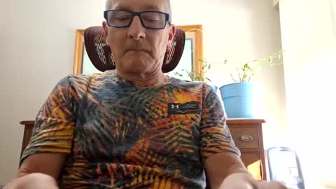 peepingmale online show from 12, 1, 2025