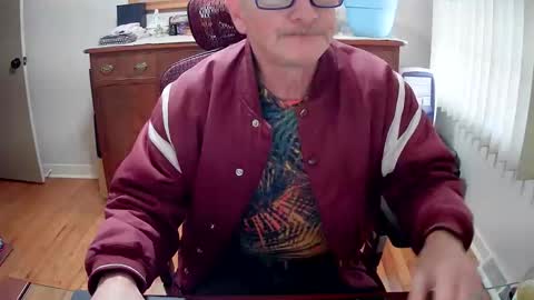 peepingmale online show from 8, 2, 2025