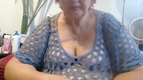 Snapshot of peggysoft chatting on 22, 9, 2025 PeggySoft online show from 22, 9, 2025