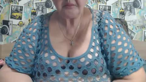 Snapshot of peggysoft chatting on 22, 11, 2025 PeggySoft online show from 22, 11, 2025