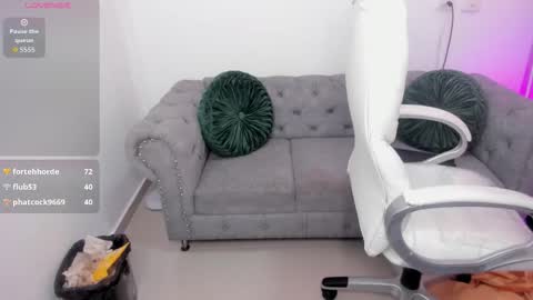 pekylove online show from 23, 9, 2025
