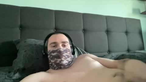 Snapshot of pelao2007 chatting on 15, 9, 2025 easy cum online show from 15, 9, 2025