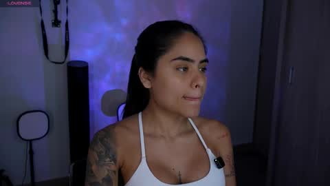 penelopesexx_ online show from 18, 11, 2025