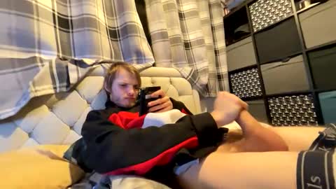 Penguin online show from 13, 9, 2025