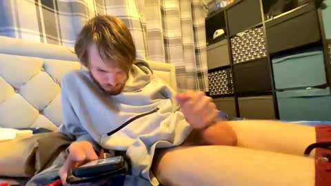 Penguin online show from 7, 10, 2025