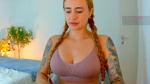 Hi Im Penelope  better vibrations  1111 online show from 9, 7, 2026