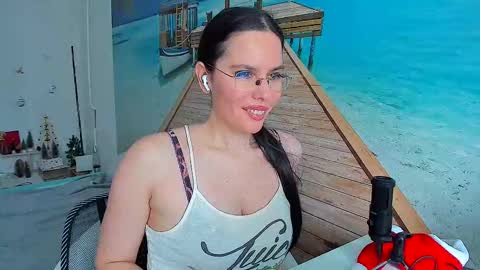 Snapshot of pepina_hot chatting on 6, 1, 2026 pepina_hot online show from 6, 1, 2026