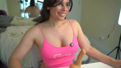 Snapshot of pepina_hot chatting on 2, 7, 2026 pepina_hot online show from 2, 7, 2026